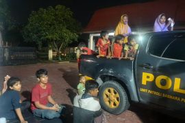 Polisi Pekanbaru amankan belasan pengungsi Rohingya terlantar di jalanan