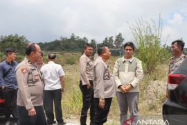 AKBP Hary Ardianto tinjau persiapan dan lokasi kunjungan Luhut besok di Humbahas