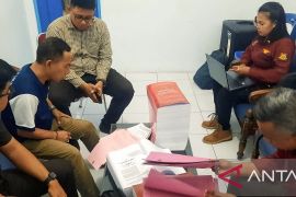 Penyidik limpahkan berkas dugaan korupsi Setda SBT kepada  JPU