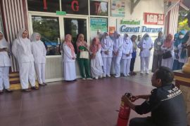 Tim Penanggulangan Bencana Rumah Sakit RSUD M. Zein Painan gelar simulasi penggunaan APAR