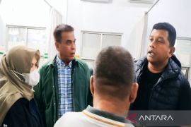 Diduga keracunan, puluhan warga Sibanggor Julu dilarikan ke rumah sakit