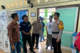 Kapolres Situbondo pantau rekapitulasi hasil pemilu tiap kecamatan