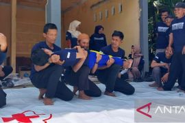 PMI latih sukarelawan Sibat  pertolongan pertama di lokasi rawan bencana