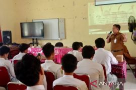 BPBD Kalsel edukasi pelajar terkait mitigasi bencana gempa