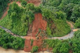 BPBD Sulsel sebut empat orang tewas akibat tertimbun tanah longsor di Luwu Sulsel