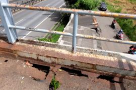 JPO di atas tol MMS rusak jadi perhatian anggota DPRD Banten