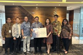 Muamalat-Sun Life rilis produk asuransi Haji Plus berbasis dolar AS