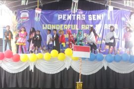 "Cosplayer Anime" ramaikan pensi Fabrian School