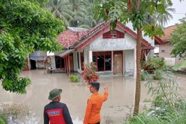 Rumah warga korban banjir di Lampung Selatan didata