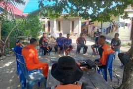 Basarnas berhasil evakuasi 8 penumpang kapal tenggelam di Wawonii