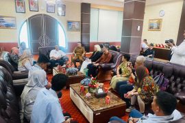 Bupati Pesisir Selatan komitmen ketersediaan air bersih bagi masyarakat