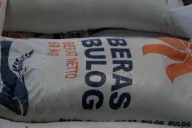 Kenaikan harga beras tak pengaruhi stok dan distribusi Bulog di Sumsel
