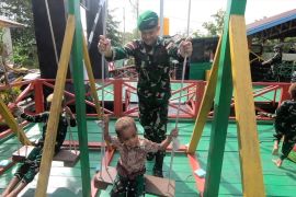 Menebar ilmu dan jiwa nasionalisme di batas timur negeri