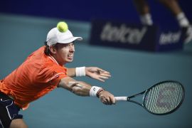 Tenis dunia: Tsitsipas kalahkan Zverev untuk capai perempat final Monte Carlo