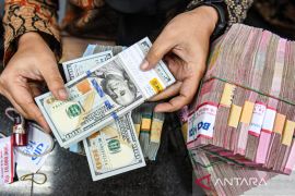Rupiah Rabu pagi tergelincir jadi Rp15.722 per dolar AS