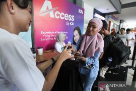 Daop 8 beri diskon tiket 20 persen dan kopi gratis bagi pelanggan