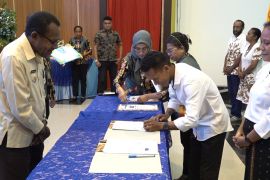 100 pasangan Kota Jayapura ikut program nikah massal