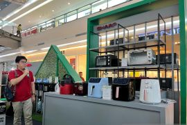 Pameran Sharp Greenovation ajak warga Sulut peduli lingkungan