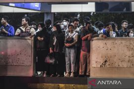 TransJakarta imbau penumpang tetap jaga kebersihan saat waktu berbuka