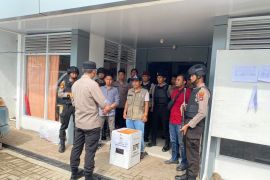 Polhukam Kalsel kemarin, kawal kotak suara hingga gagalkan 3,8 kg sabu di Banjaramasin