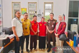 Rugikan negara Rp650 juta, Kanwil DJP Sumsel-Babel serahkan tersangka tindak pidana perpajakan ke Kejati