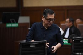 Kasus pengangkutan bansos, KPK panggil Komut DNR Logistics jadi saksi