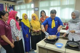 PLN sosialisasi aplikasi PLN Mobile ke organisasi wanita di Singkawang