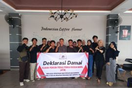 Dorong persatuan dan kesatuan bangsa, AP3B gelar diskusi dan deklarasi pemilu damai