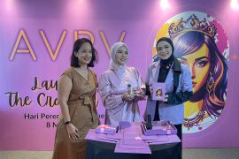 Parfum AVRV The Crowned One mendorong perempuan untuk menemukan jati diri sejati
