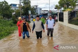 Wakil Wali Kota Solok kunjungi warga terdampak banjir