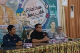 Ketua DPRD HSS: Pelatihan jurnalistik tingkatkan literasi dan komunikasi