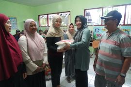 Pemkab Mojokerto salurkan bantuan untuk korban banjir