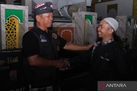 Shalat tarawih digelar terbatas saat Hari Raya Nyepi di Bali