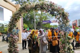 Pedagang Pasar Ramadhan Mabuun Tabalong bayar lapak Rp300 ribu