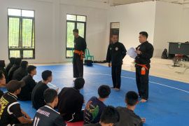 Dewan Balangan berikan dukungan moril kepada atlet pencak silat