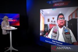 Pesisir Selatan Sumbar masih terisolasi akibat banjir