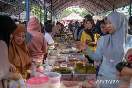 Pasar Ramadhan di Palu Page 2 Small