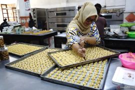 Permintaan kue kering Lebaran meningkat