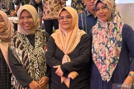 Kemarin, PP soal THR sampai rekapitulasi suara pemilu