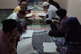 Warga Sepa di Maluku Tengah lestarikan tradisi tadarus Al Quran saat Ramadhan
