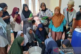 PT Vale IGP Morowali gelar pelatihan pengemasan ikan asap