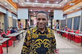 Ketua KPU Pegaf  tepis tudingan memenangkan caleg tertentu