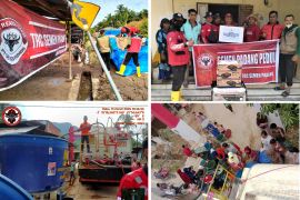 Hari ke-4 di Pessel, TRC dan MRT Semen Padang bersihkan lumpur Fasum dan kirim tim medis ke empat lokasi