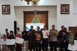 Pemkab Magetan kembali salurkan bantuan program sinergitas lembaga BNPT 2024