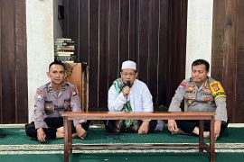 "Jumat Curhat"Polda Kaltara di Pondok Pesantren Fatimah Az-Zahra
