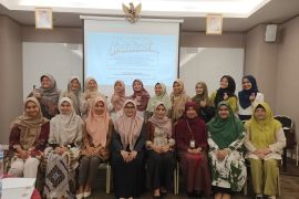 Departemen Kebidanan UNAND sosialisasikan SOP praktik model kebidanan