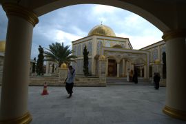 Tadarus al quran di masjid Page 2 Small