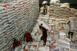 Bulog Banyuwangi pastikan ketersediaan beras aman hingga Lebaran