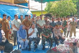 Wali Kota Sibolga kunjungi warga terdampak kebakaran