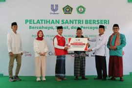 Lifebuoy berikan pelatihan dan edukasi kesehatan ratusan Santri Ponpes Nurul Yaqin Al Hidayah Padang